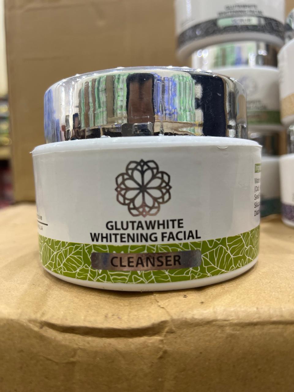 gluta-white-cleanser