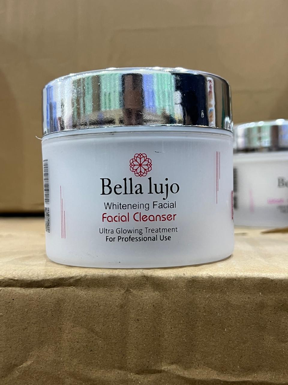 bella-lujo-cleanser